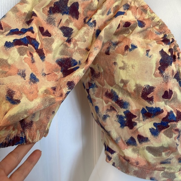 OPEN EDIT YELLOW MELLOW GINKO FLORAL MUTED WRAP CROP TOP BLOUSE SIDE TIE SZ XS - Picture 2 of 13